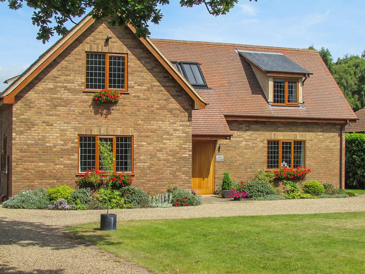Swiss Cottage Aldringham Exterior foto